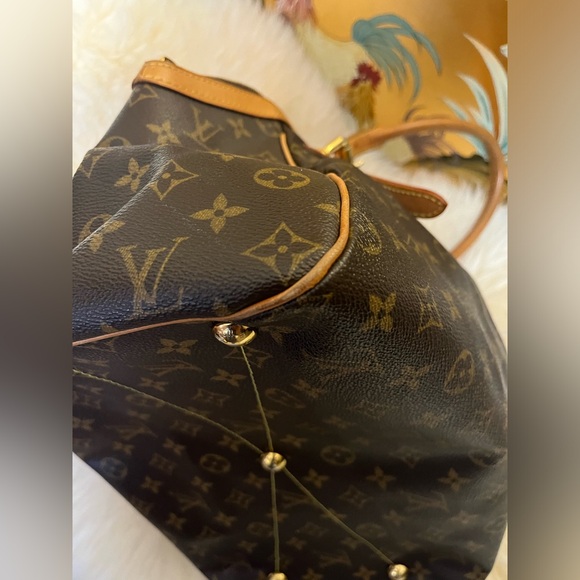 Authentic Louis Vuitton Tivoli GM - Picture 8 of 14